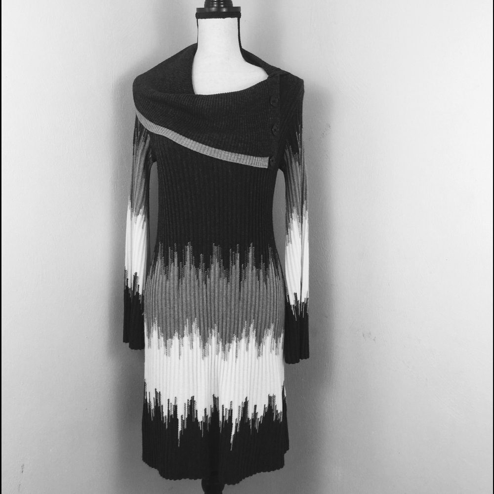 Sandra Darren Black and White Knit Dress